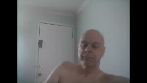 Snapshot of rooboy55 chatting on October 12, 2:27 am rooboy55 online show from October 12, 2:27 am