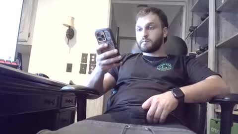 roofguy11 online show from November 16, 4:47 am