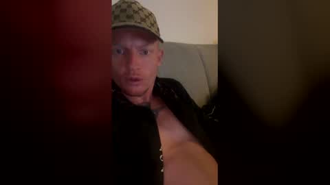 rooiemafkees online show from May 8, 2:45 am