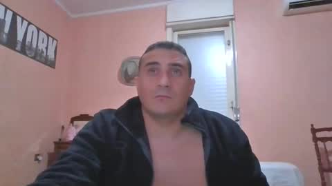 Snapshot of rosario1212 chatting on December 12, 1:10 am Rosario online show from December 12, 1:10 am