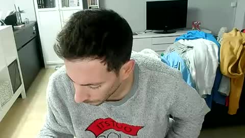 roubarixx online show from December 3, 8:03 am