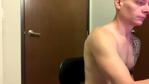 roverone89 online show from March 3, 1:35 am