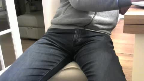 Snapshot of rsindie2 chatting on December 16, 10:13 pm rsindie2 online show from December 16, 10:13 pm