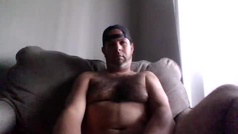 Snapshot of rubbingoneout714 chatting on December 7, 4:03 pm rubbingoneout714 online show from December 7, 4:03 pm