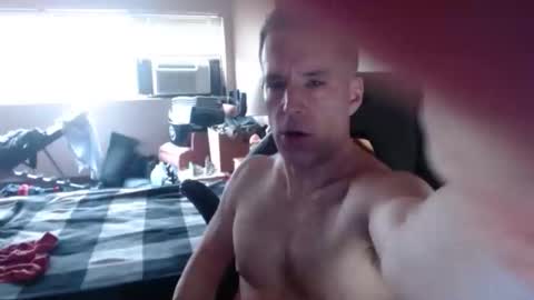 rustic_cuse_777 online show from April 16, 10:12 pm