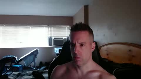 rustic_cuse_777 online show from December 19, 5:10 pm