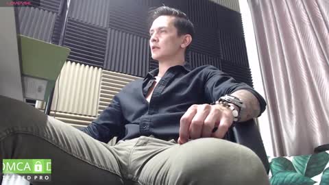 MillionDollarGuy online show from January 26, 3:06 am