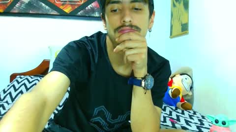 Snapshot of ryan_maxy chatting on October 15, 8:55 am ryan online show from October 15, 8:55 am