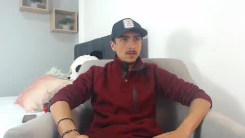 Snapshot of ryan_maxy chatting on February 22, 12:19 pm ryan online show from February 22, 12:19 pm