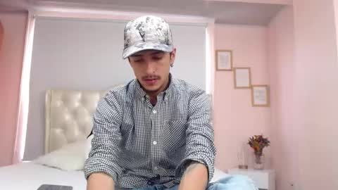 Snapshot of ryan_maxy chatting on January 21, 12:35 pm ryan online show from January 21, 12:35 pm