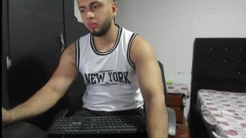 ryan_xc1 online show from July 19, 3:56 am
