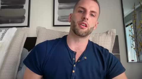 Ryan  Chad online show from May 21, 7:18 pm