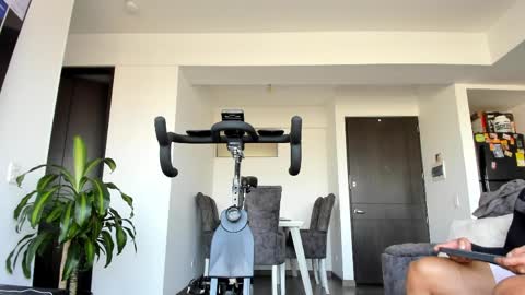 Ryan online show from April 1, 12:07 pm