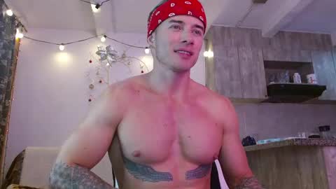 Snapshot of ryann_blue_ chatting on December 27, 10:48 pm Ryan Blue ig ryannblue online show from December 27, 10:48 pm