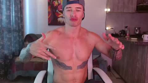 Snapshot of ryann_blue_ chatting on January 11, 9:25 pm Ryan Blue ig ryannblue online show from January 11, 9:25 pm