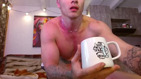 Snapshot of ryann_blue_ chatting on February 7, 1:47 am Ryan Blue ig ryannblue online show from February 7, 1:47 am