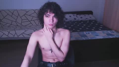 Snapshot of rylanstone chatting on September 26, 12:41 am Rylan online show from September 26, 12:41 am