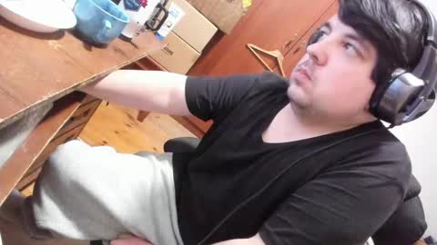 1141323  my Lord Mister Max   moms treasure online show from March 28, 6:08 pm