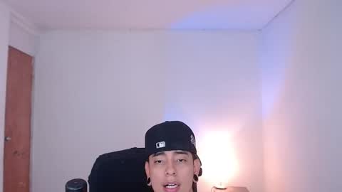 Snapshot of saenz_hotx chatting on October 6, 10:03 pm saenz_hotx online show from October 6, 10:03 pm