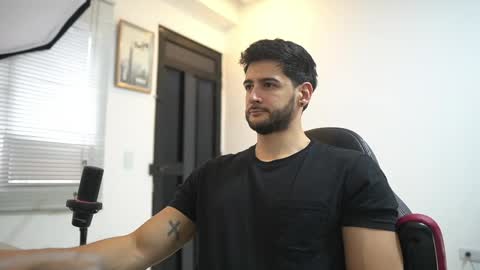 saimon  online show from April 1, 9:23 pm