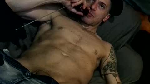 Snapshot of salsbigger chatting on January 19, 9:01 am Anthony Deniro online show from January 19, 9:01 am