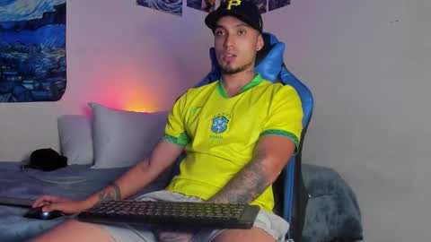   online show from February 14, 1:33 am