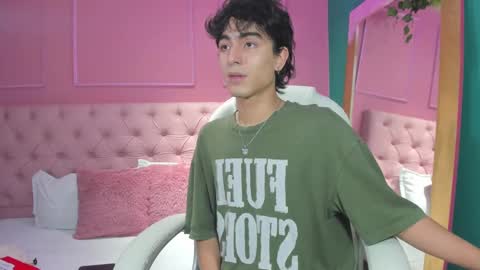 salvatore  online show from January 4, 12:27 am