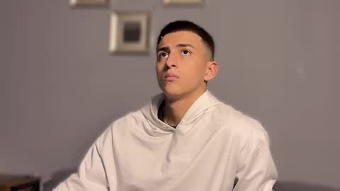 Salvatore online show from December 2, 5:54 am