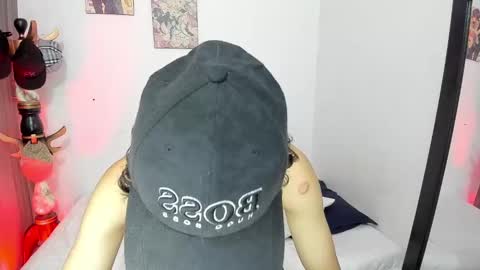 sam__cute online show from December 24, 11:33 pm