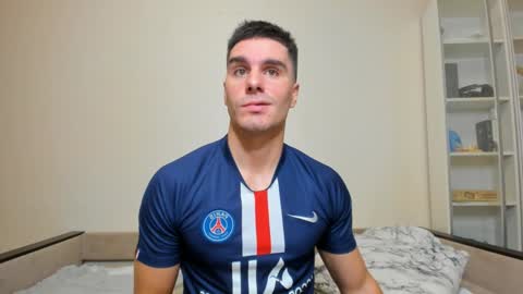 BACK IN 2 WEEKS online show from December 16, 9:09 pm