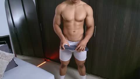 Snapshot of sam_rouge chatting on September 17, 5:58 pm sam_rouge online show from September 17, 5:58 pm