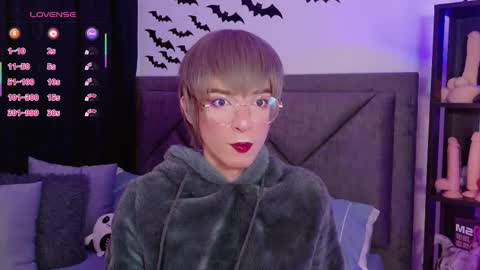 Sam online show from October 26, 6:37 am