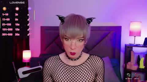 Sam online show from January 8, 8:41 am