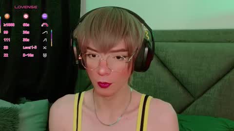 Sam online show from November 11, 7:13 am