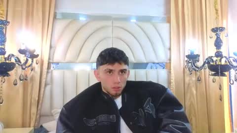 Sam  online show from December 18, 2:17 pm