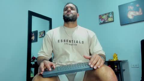 samir_hazard online show from November 6, 8:34 pm