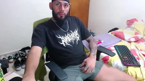 Snapshot of samir_music_ chatting on October 4, 11:42 pm samir_music_ online show from October 4, 11:42 pm