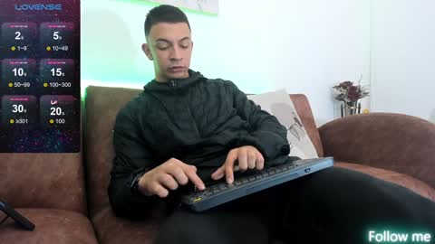 Samuel online show from January 24, 4:05 am