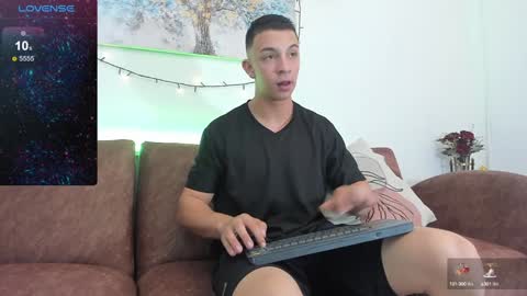 Samuel online show from January 7, 8:31 pm