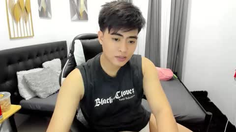 Sam online show from March 25, 10:14 pm