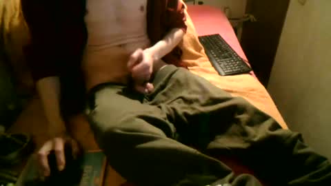 Snapshot of samueltal chatting on December 18, 10:46 pm samueltal online show from December 18, 10:46 pm