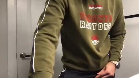 Sam W dick strip tease online show from November 22, 8:52 pm