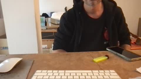 lucas online show from October 13, 10:10 am