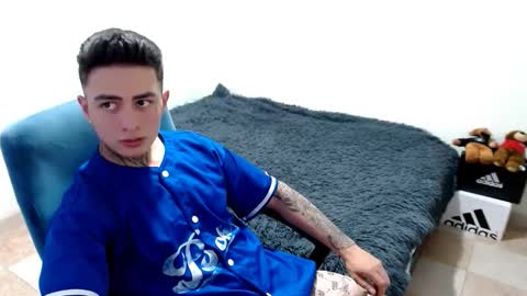 santi_ss online show from October 28, 11:40 pm