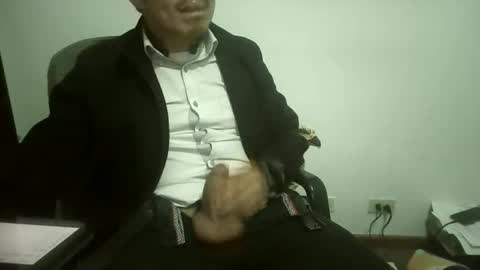 santiagolover1324 online show from November 7, 9:51 pm