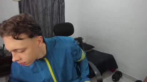 Julius Novachrono  online show from April 16, 10:23 pm