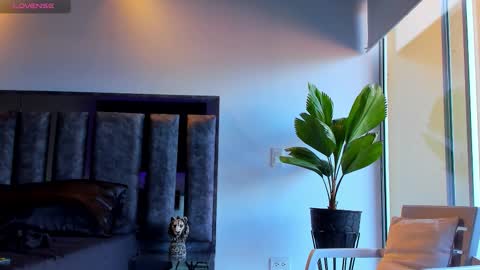 Santiago Seans online show from November 26, 5:49 pm