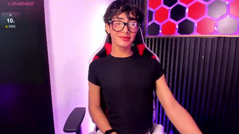 Santy  online show from July 1, 3:40 am