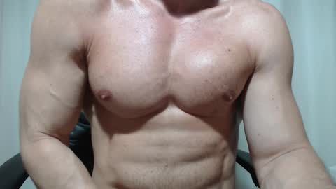 saradorj92 online show from March 27, 2:27 am