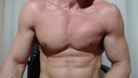 saradorj92 online show from April 10, 6:53 am